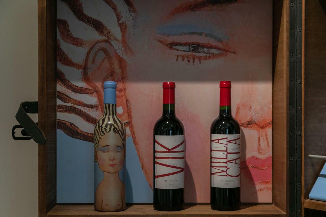 Galleria Vik Milano - Townhouse Galleria - Small Luxury Hotels Of The World Exterior foto Wine bottles